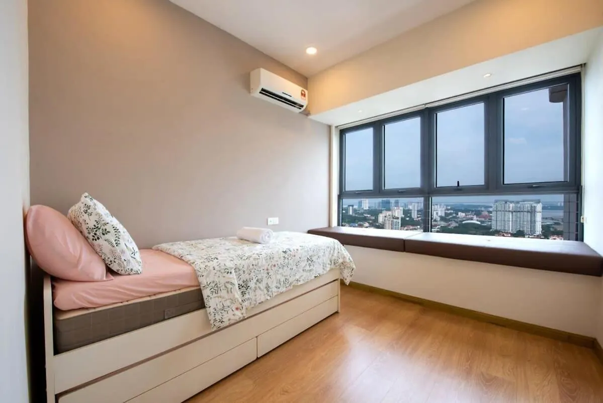 Comfy 3Br Apt In Danga Bay Free Parking Sea View Johor Bahru Malaysia