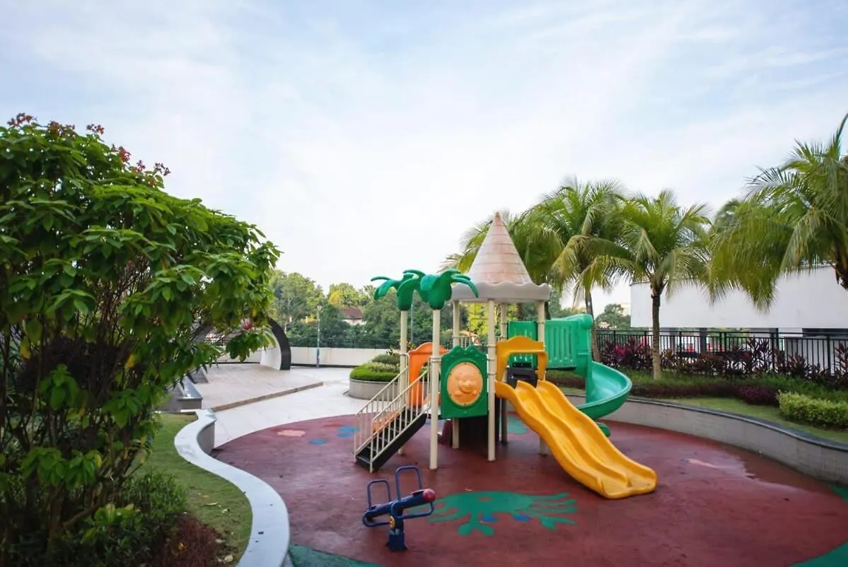 דירה ג'והור בהרו Comfy 3Br Apt In Danga Bay Free Parking Sea View מלזיה
